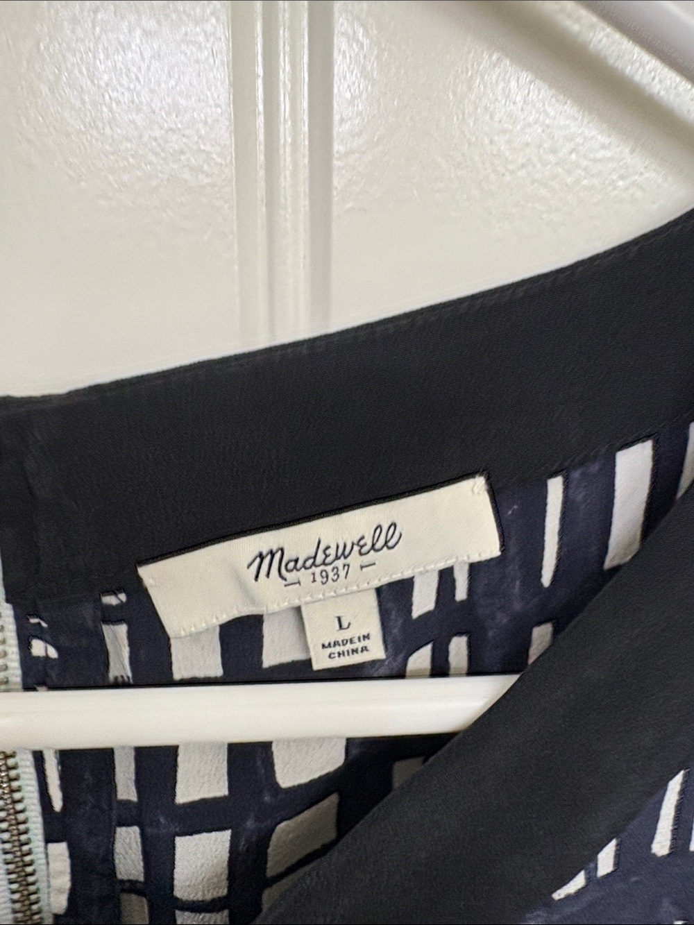 Madewell 100% Silk Navy & White Grid-Print Scoop Neck 3/4 Sleeve Top - Picture 4 of 10